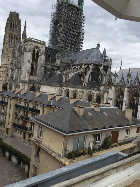 Апартаменты Le Cathedrale Руан Экстерьер фото